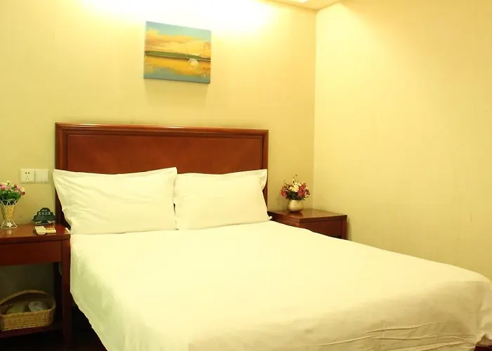 Greentree Alliance Jiangsu Yangzhou Middle Wenchang Road Municipal Government Hotel